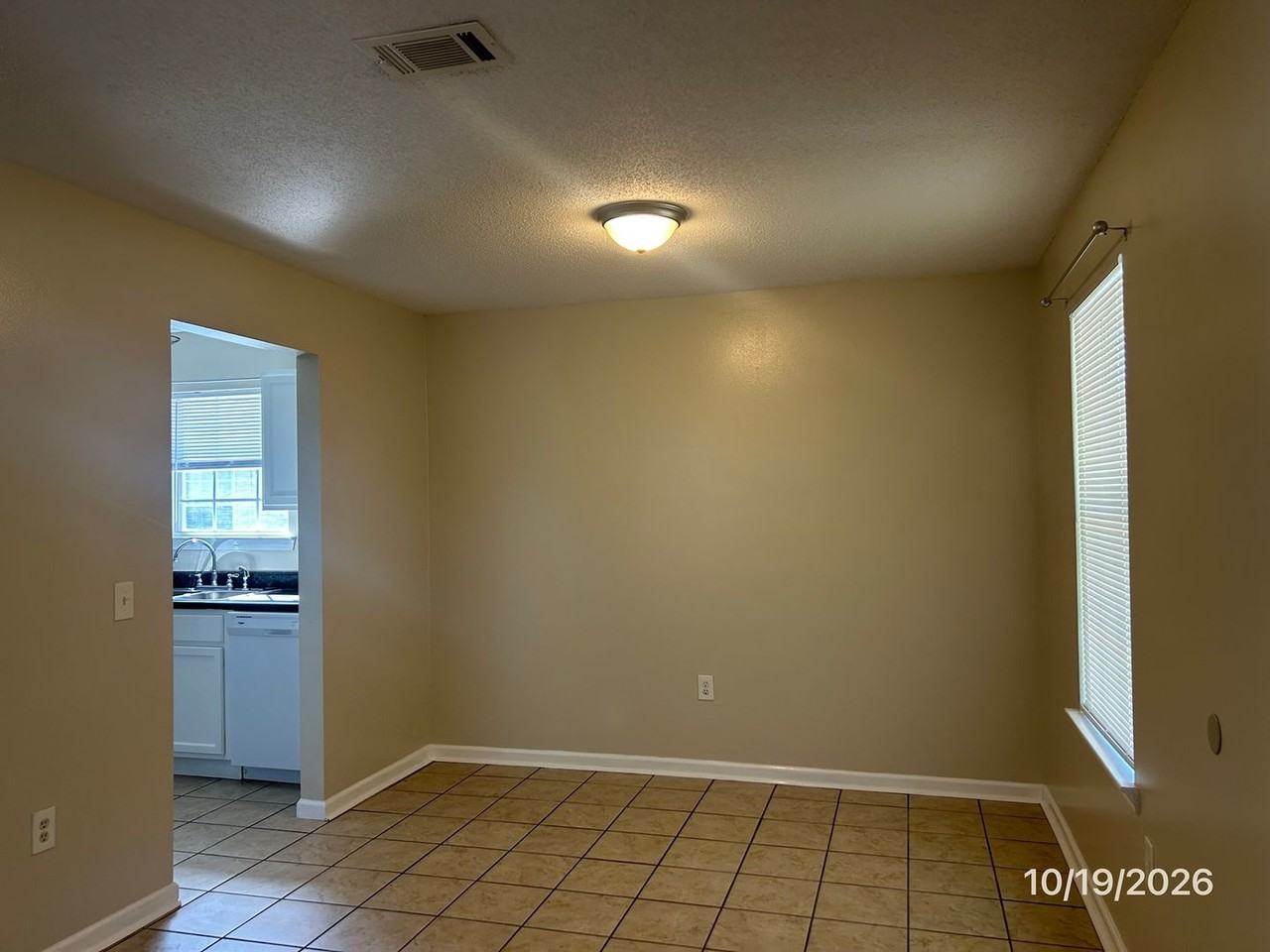 1720 45th Ave - Photo 3 of 11