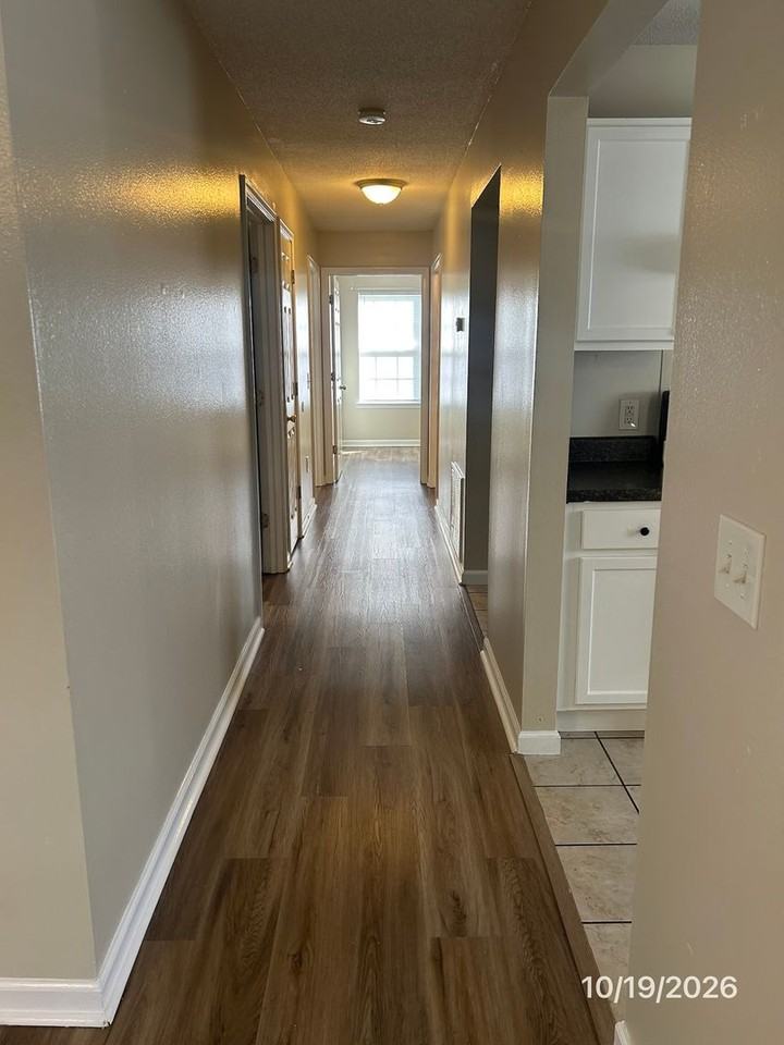 1720 45th Ave - Photo 4 of 11
