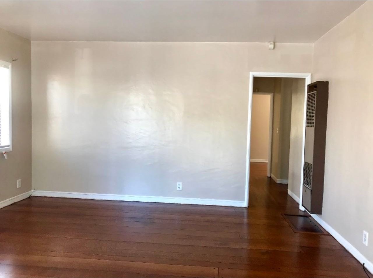 2520 77th Ave - Photo 5 of 8