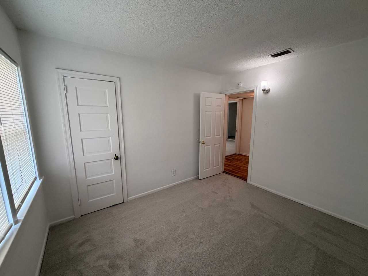 8174 Paul Jones Dr - Photo 6 of 15
