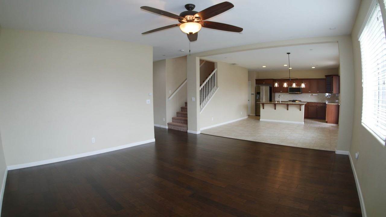 2373 Ranier Way - Photo 4 of 20