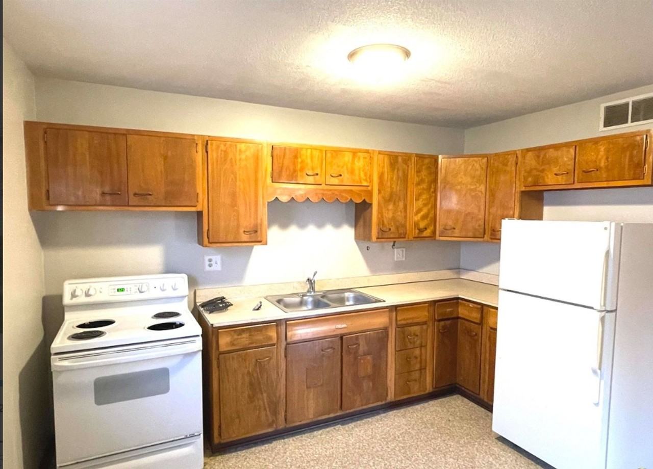 2503 Sw Central Park Ave - Photo 5 of 8