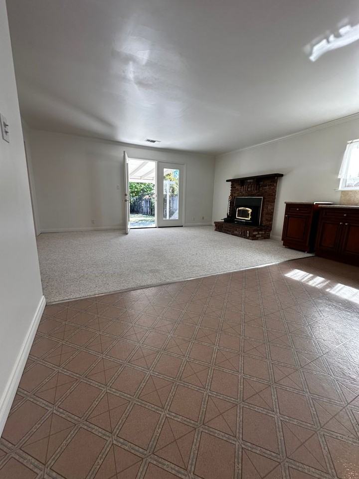 1486 Lazy A Dr - Photo 3 of 28