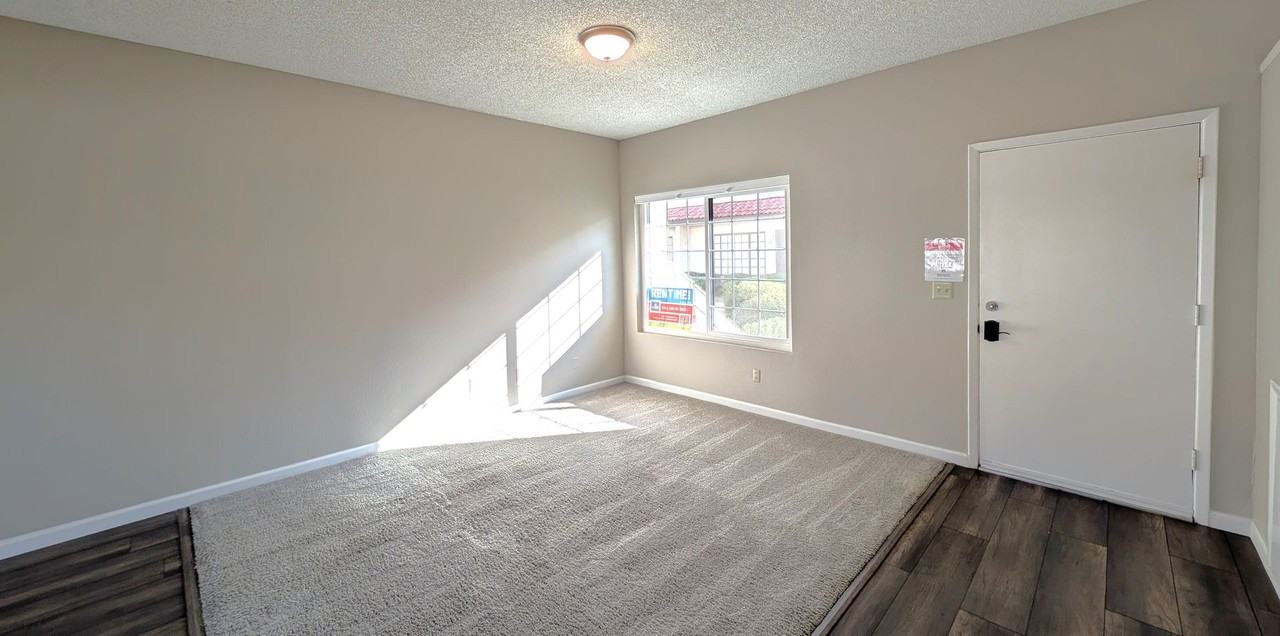 2969 N Oregon St - Photo 6 of 37