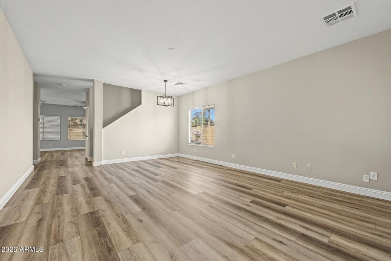 29212 N Shannon Dr - Photo 7 of 46