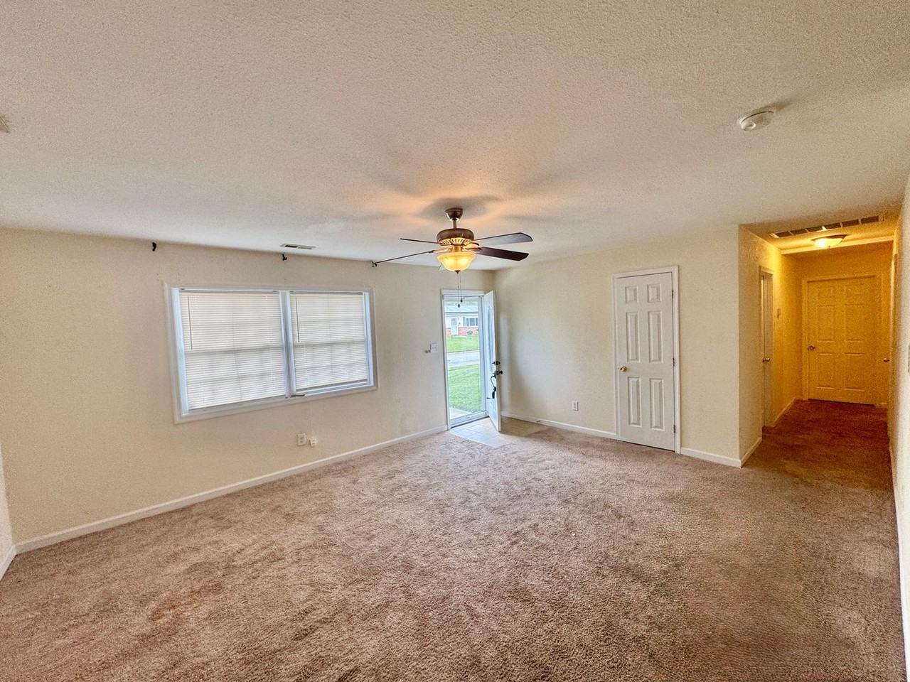 2932 Doris Ave - Photo 2 of 14