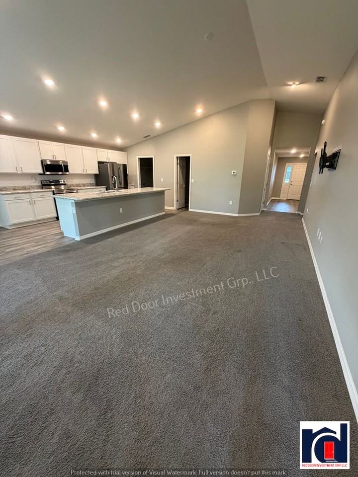 2595 San Marco Way - Photo 2 of 34