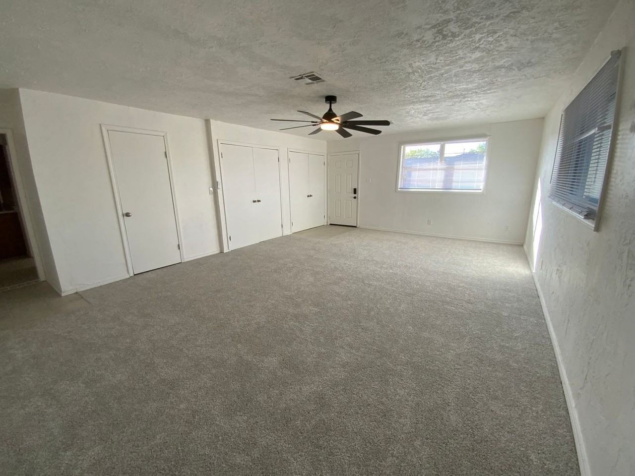 3831 Nw Bell Ave - Photo 5 of 21