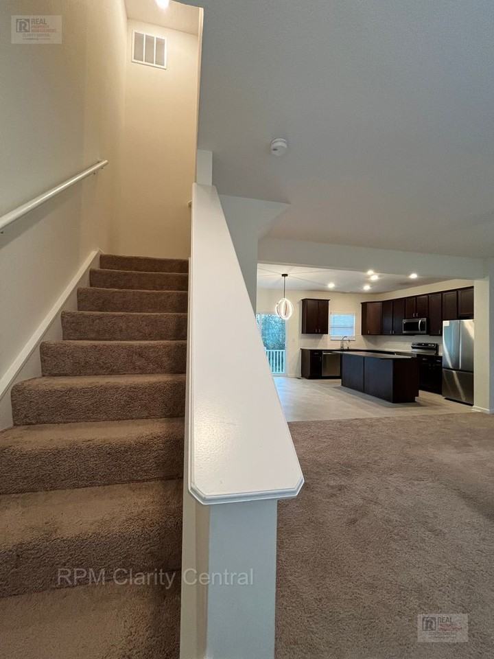 109 Coyote Willow Dr - Photo 7 of 11