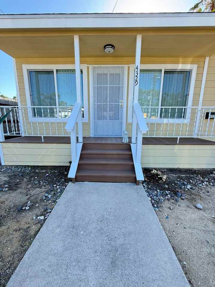 4325-29 Proctor Place - Photo 3 of 36