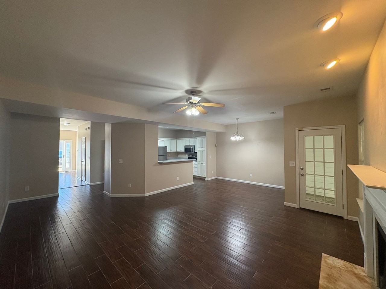 127 Frances Ln - Photo 7 of 29