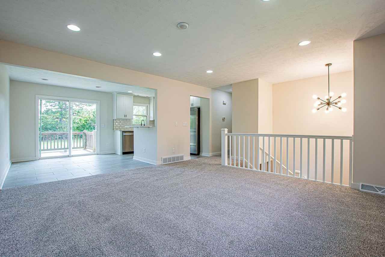 1735 N 105th St - Photo 2 of 36