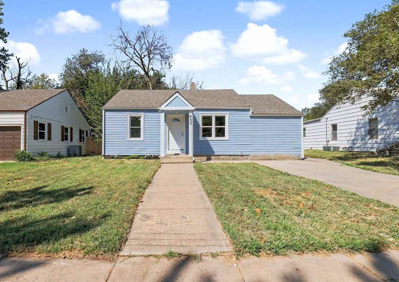 633 N Ridgewood Dr - Photo 3 of 37