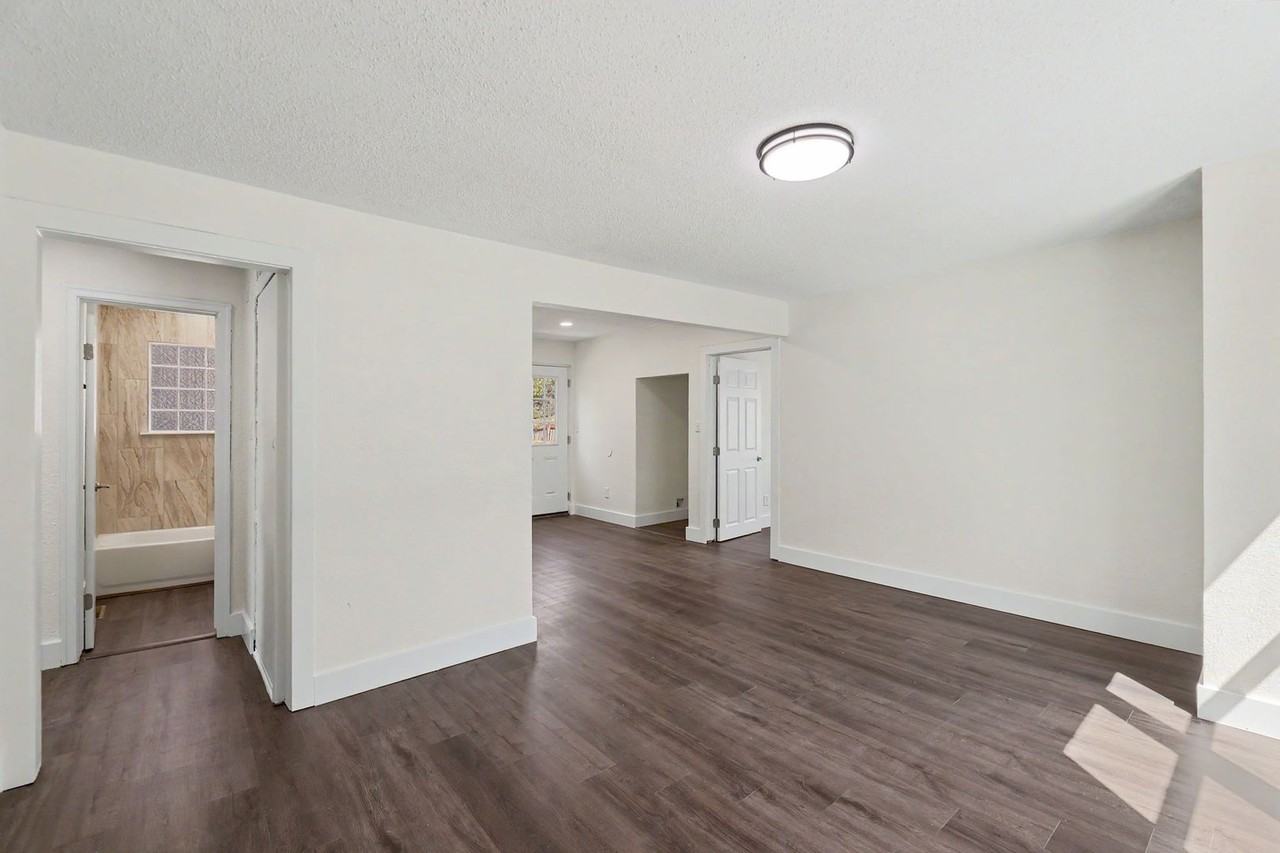 633 N Ridgewood Dr - Photo 6 of 37