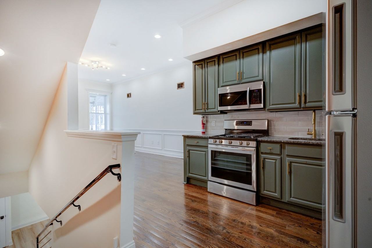 3218 W Norris St - Photo 3 of 47