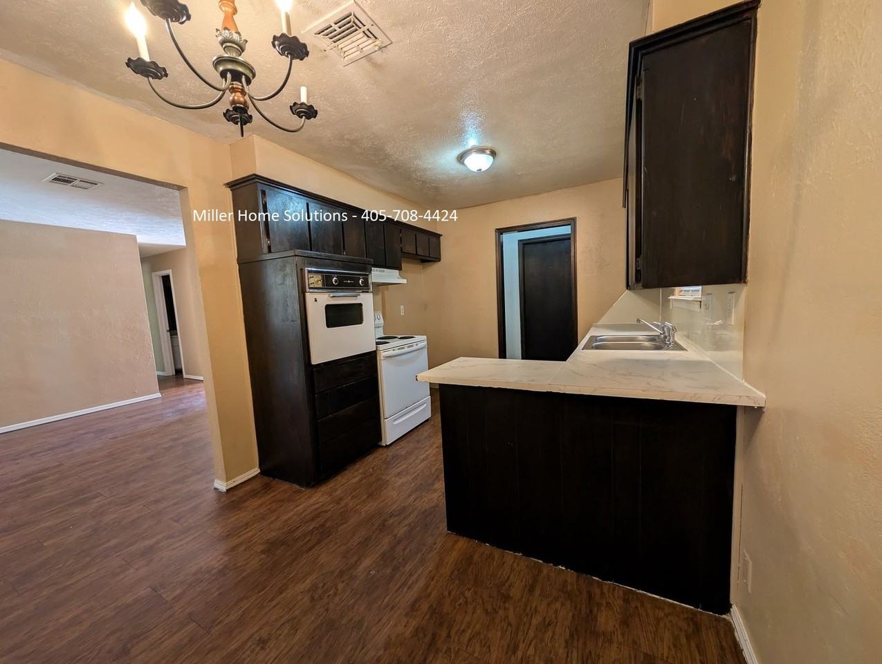 2601 Se 50th St - Photo 5 of 17