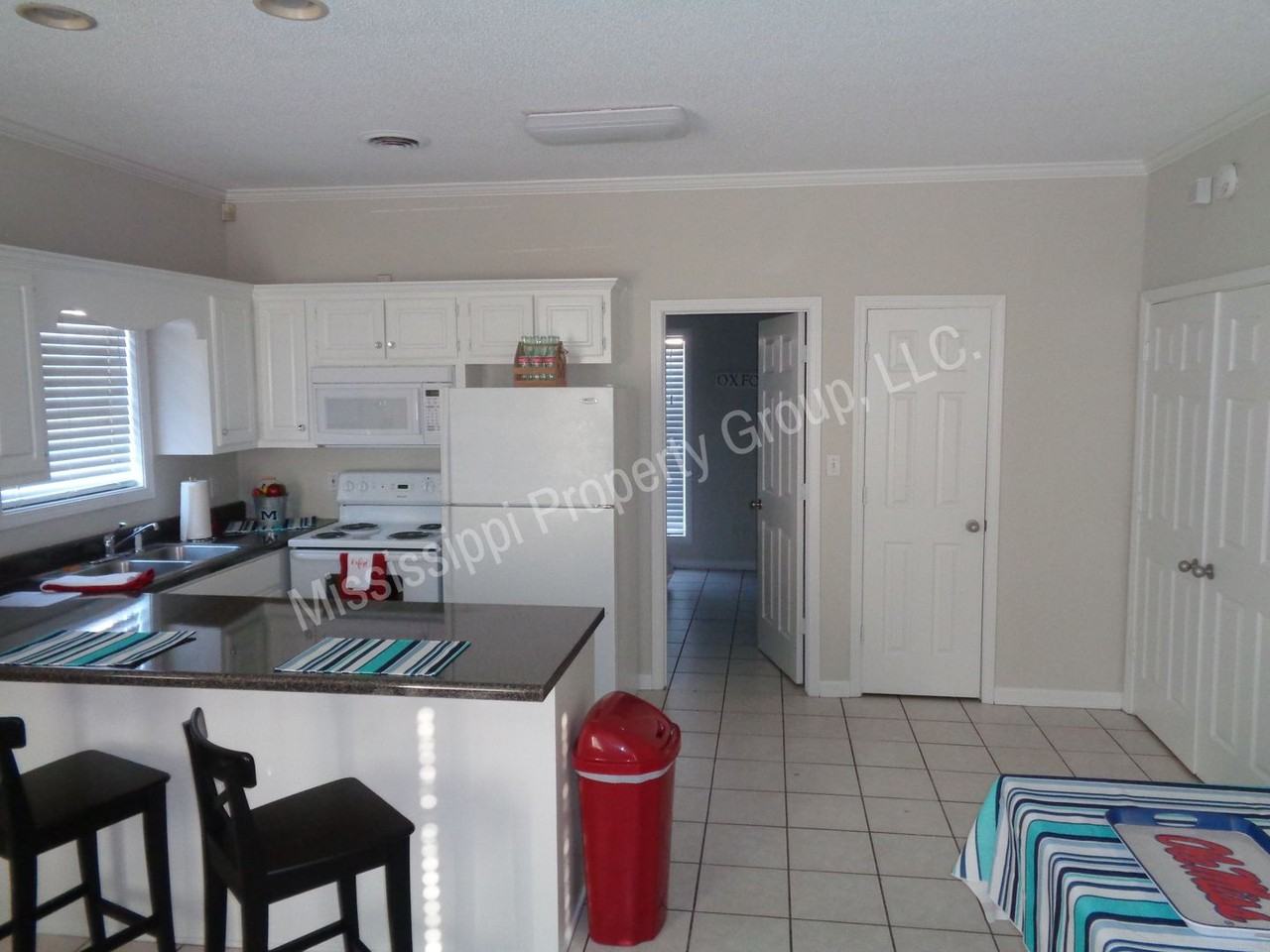 1602 Jackson Ave W #103 - Photo 2 of 21