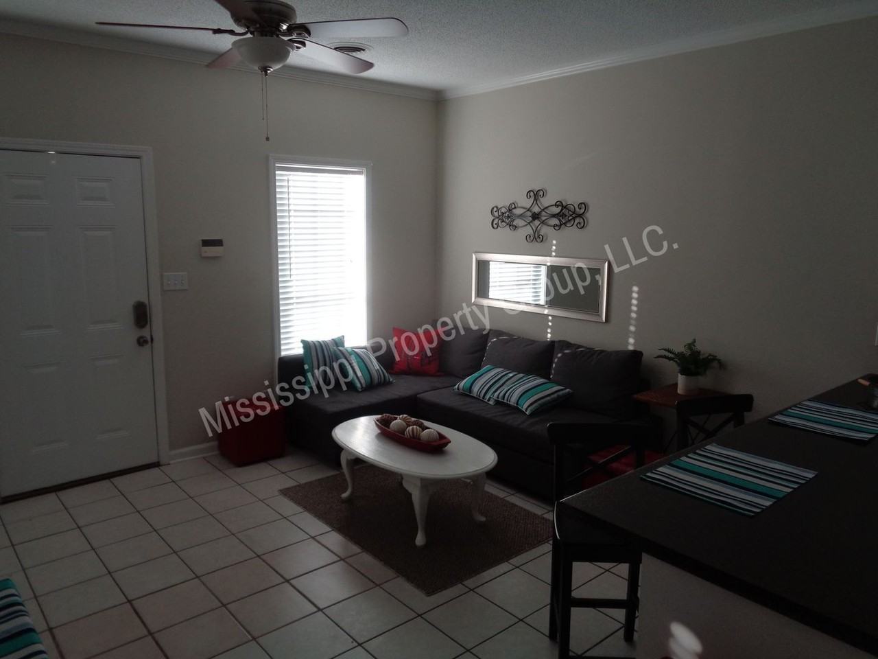 1602 Jackson Ave W #103 - Photo 3 of 21