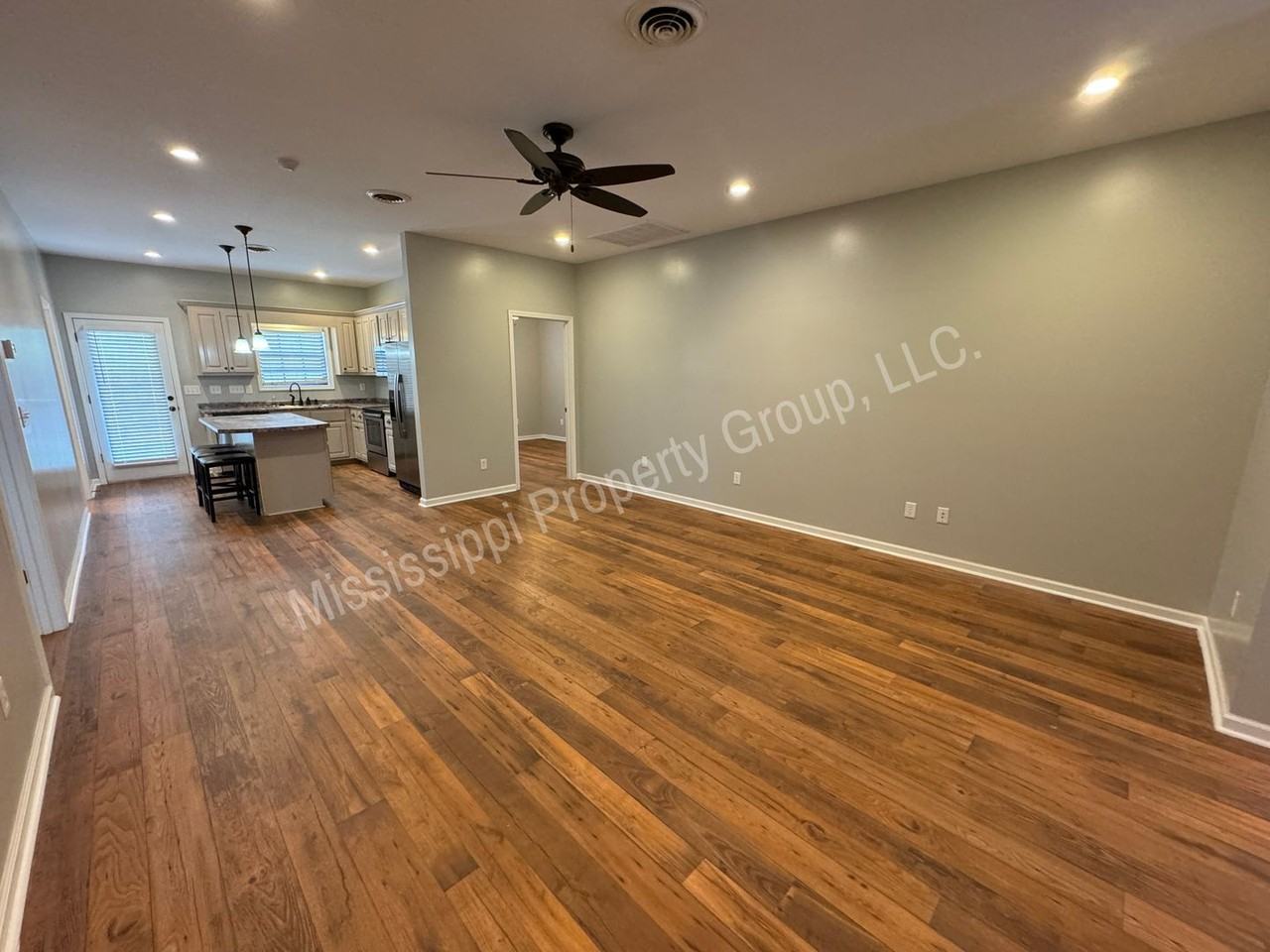241 Logan Lee Loop - Photo 4 of 26