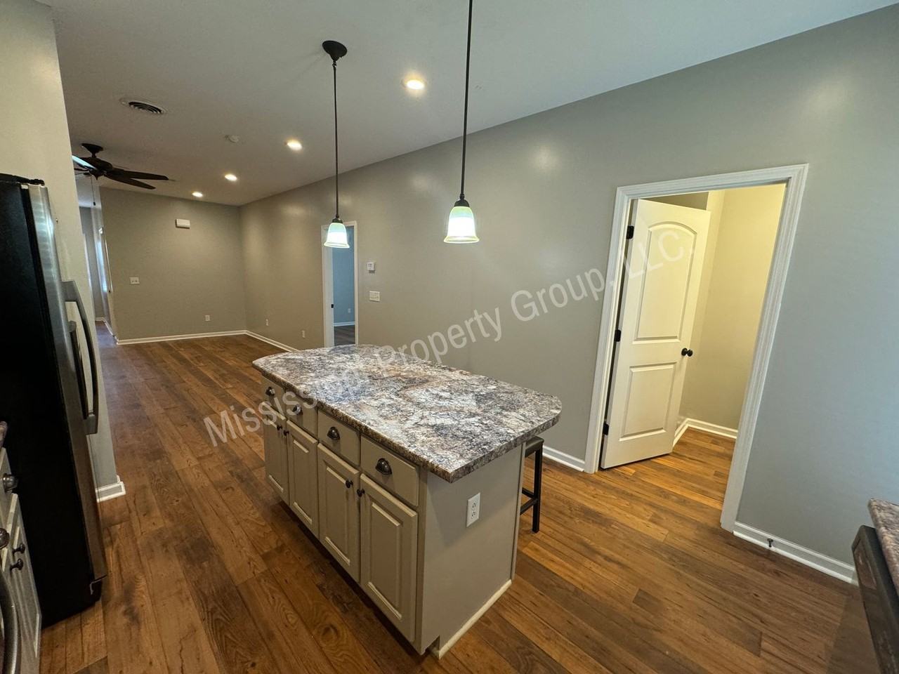 241 Logan Lee Loop - Photo 7 of 26