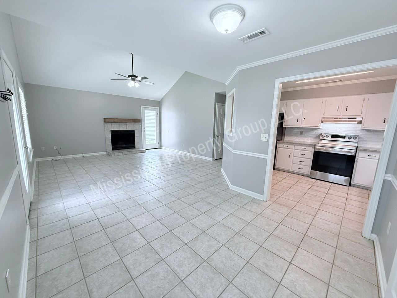 1005 Turtle Creek Blvd - Photo 3 of 21