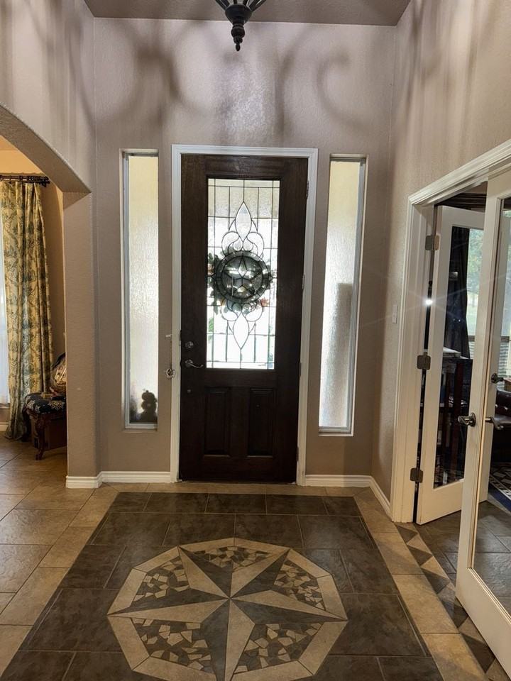 169 Vintage Ranch Cir - Photo 2 of 18