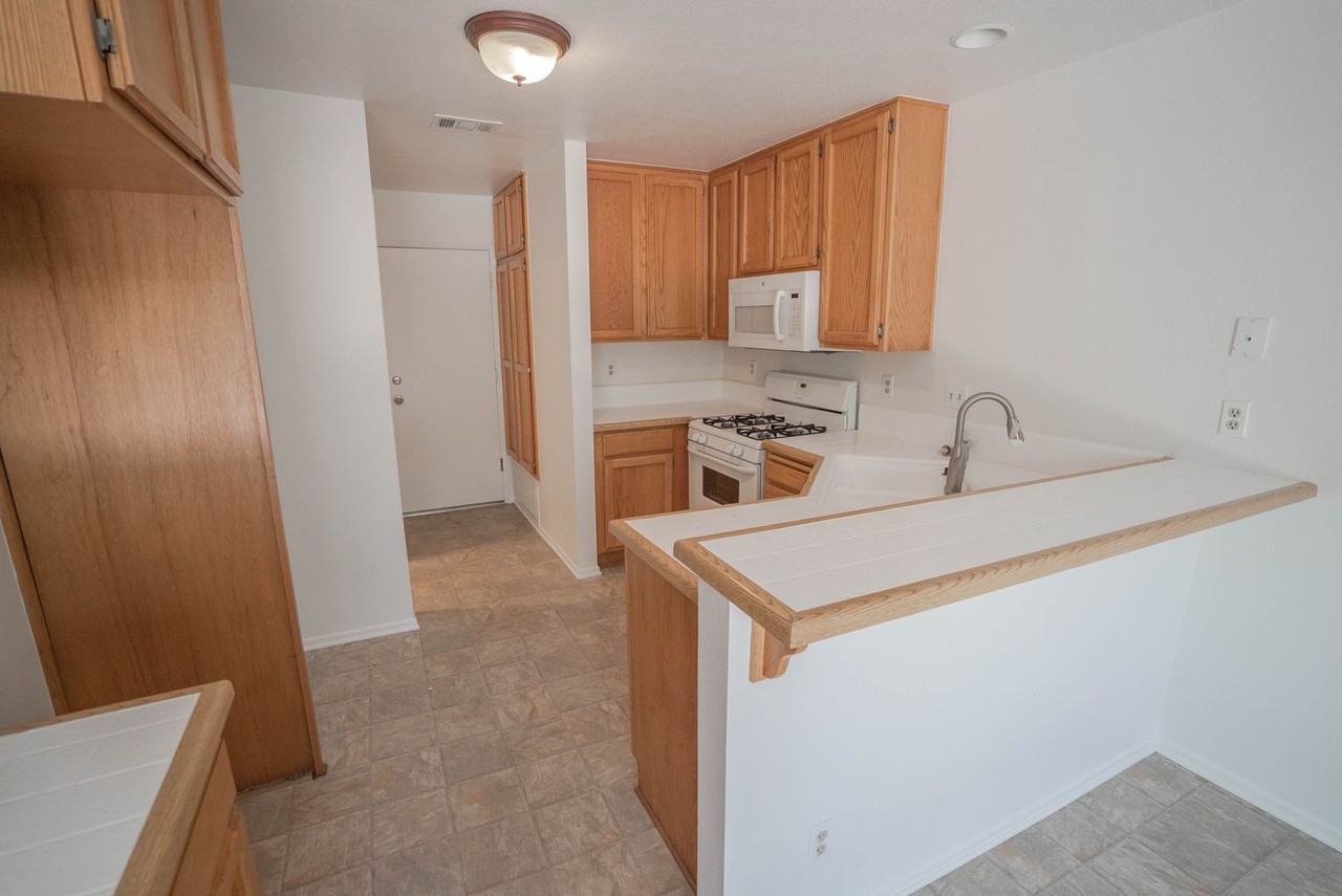 22837 Banyan Pl #336 - Photo 6 of 18