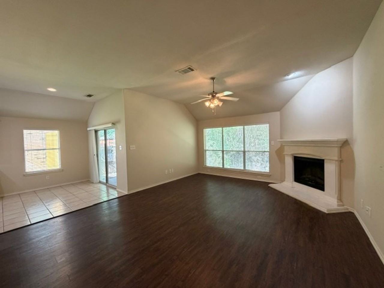 5732 Derek Way - Photo 5 of 15