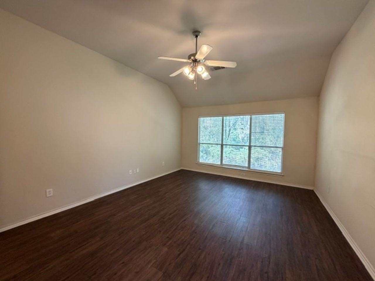 5732 Derek Way - Photo 7 of 15