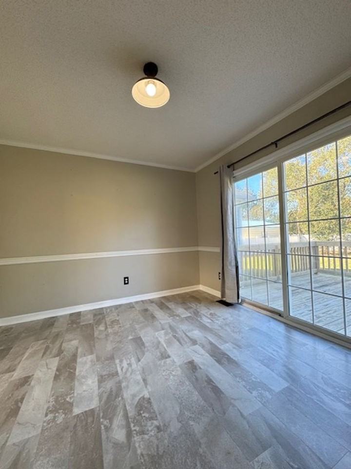 405 Kuwicki Rd - Photo 4 of 16