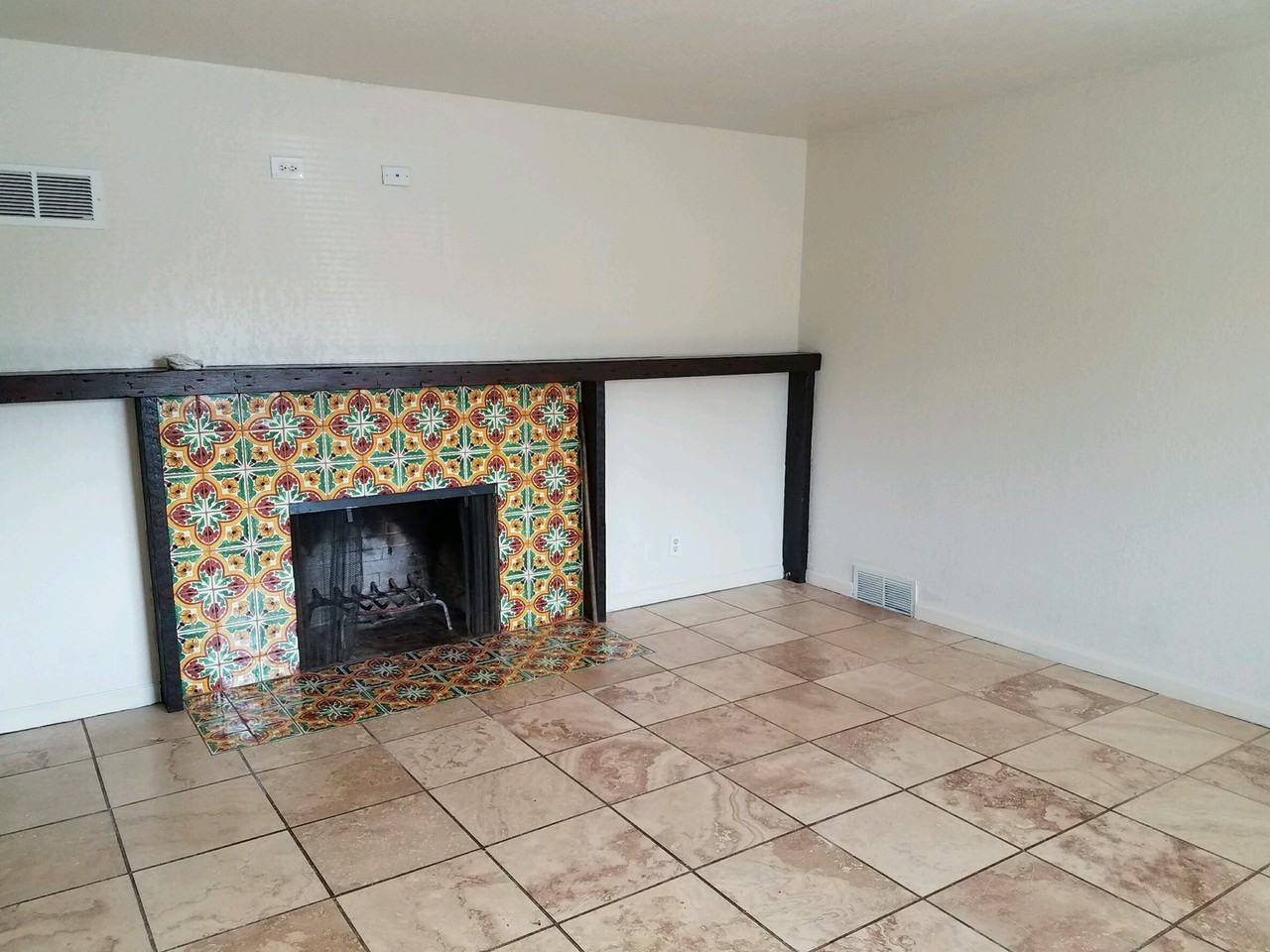 9035 Maple Ave Sw - Photo 3 of 12