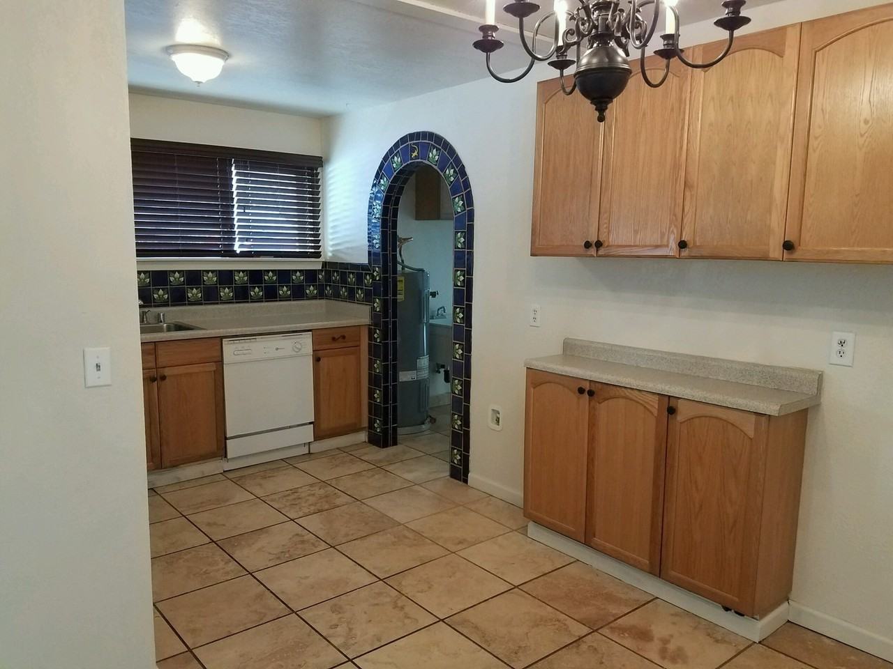 9035 Maple Ave Sw - Photo 5 of 12