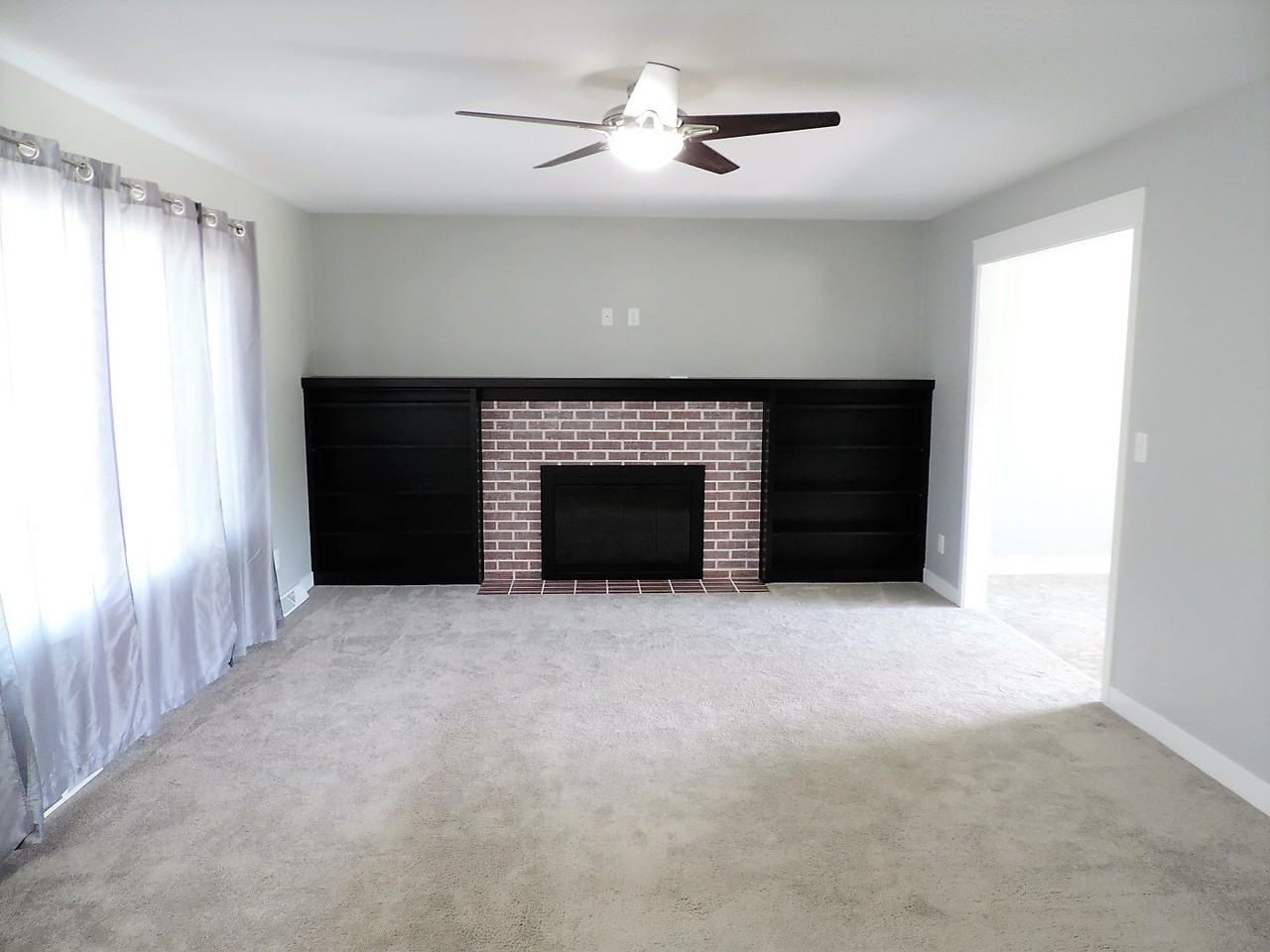 2110 E Court St - Photo 3 of 35
