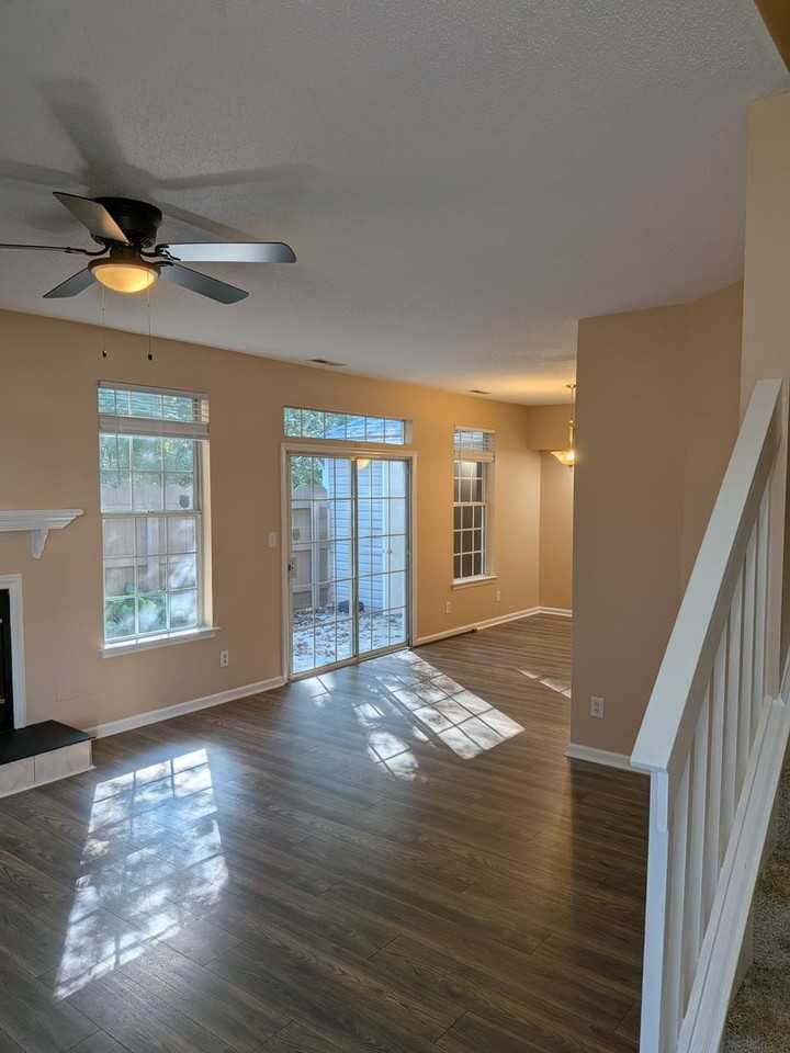 1451 Shortleaf Ln - Photo 4 of 34