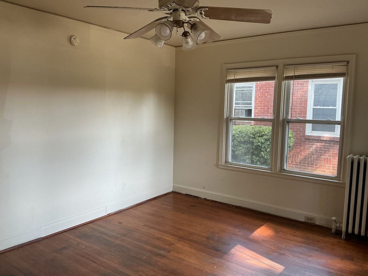 2510 Spring Garden St - Photo 6 of 7