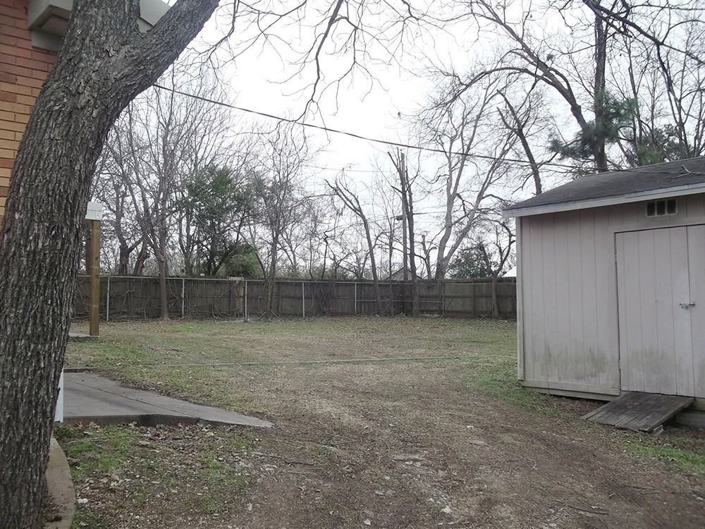 1520 W Monterey St - Photo 4 of 17