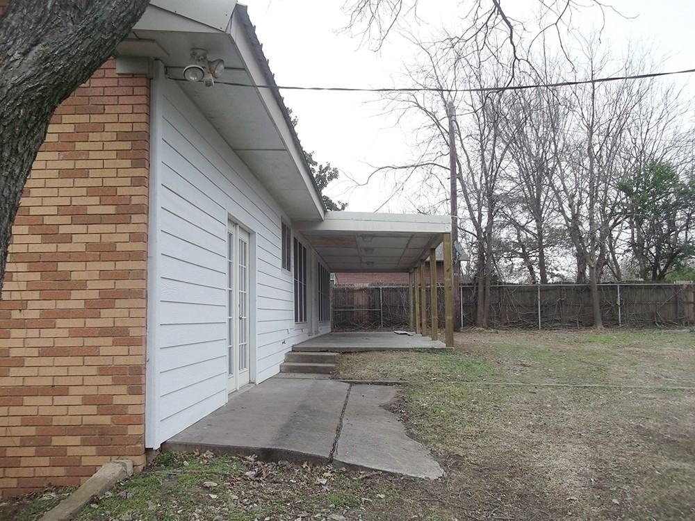 1520 W Monterey St - Photo 5 of 17