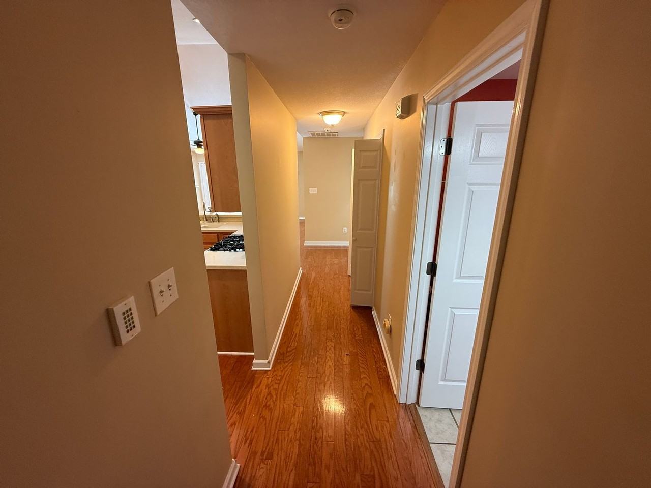 8801 8801 Carriage House Way - 8801 Carriage House Way - Photo 4 of 22