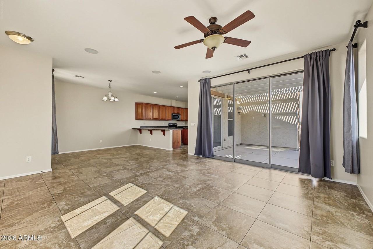 8952 W Nicolet Ave - Photo 4 of 24