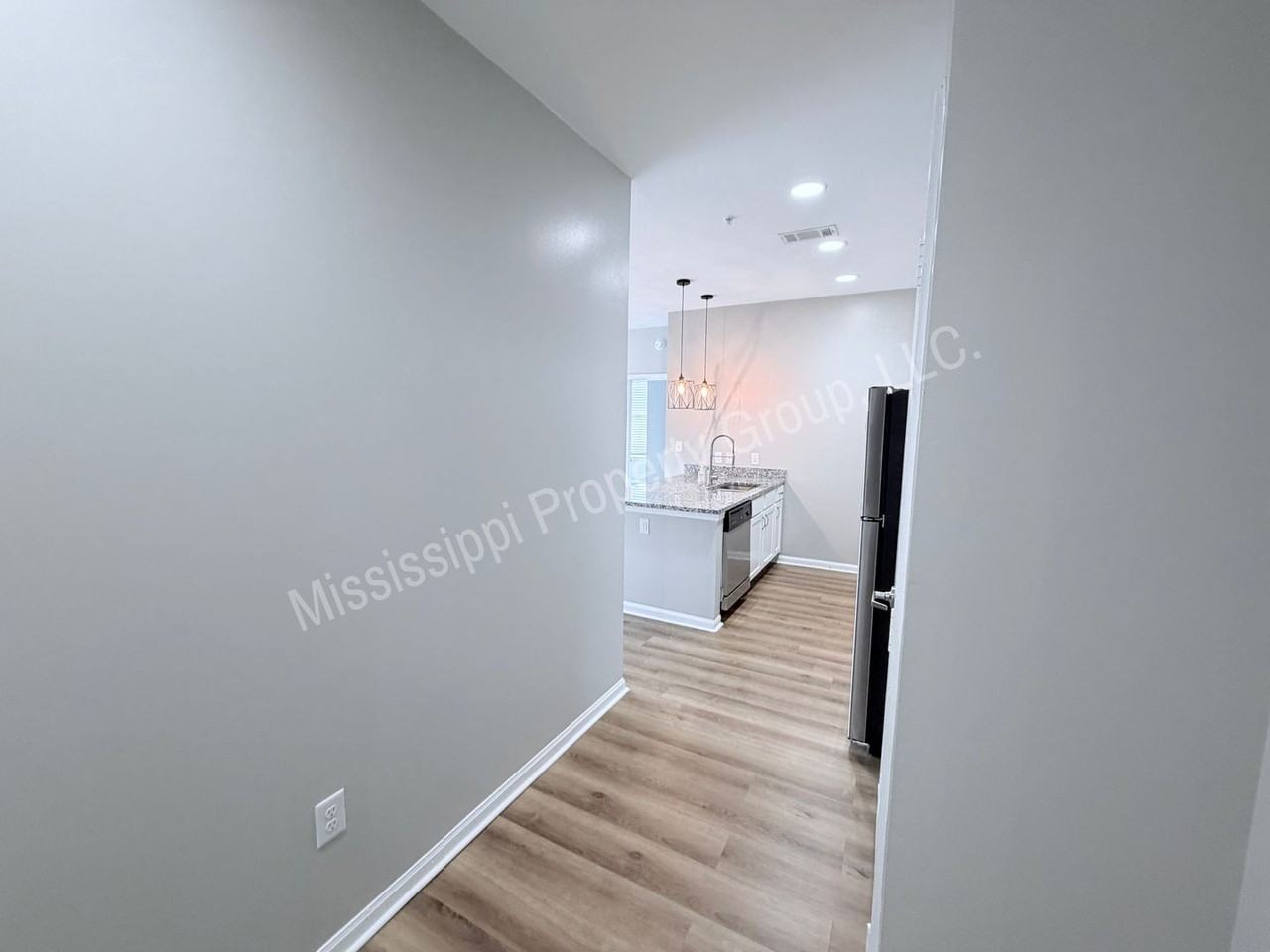 204 Town Center Dr #34 - Photo 3 of 35