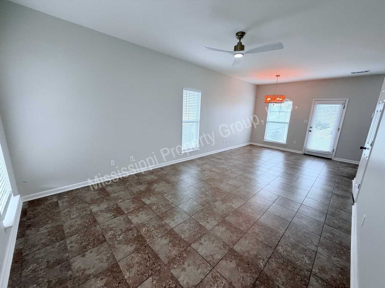 230 Sweet Bay Dr - Photo 2 of 30