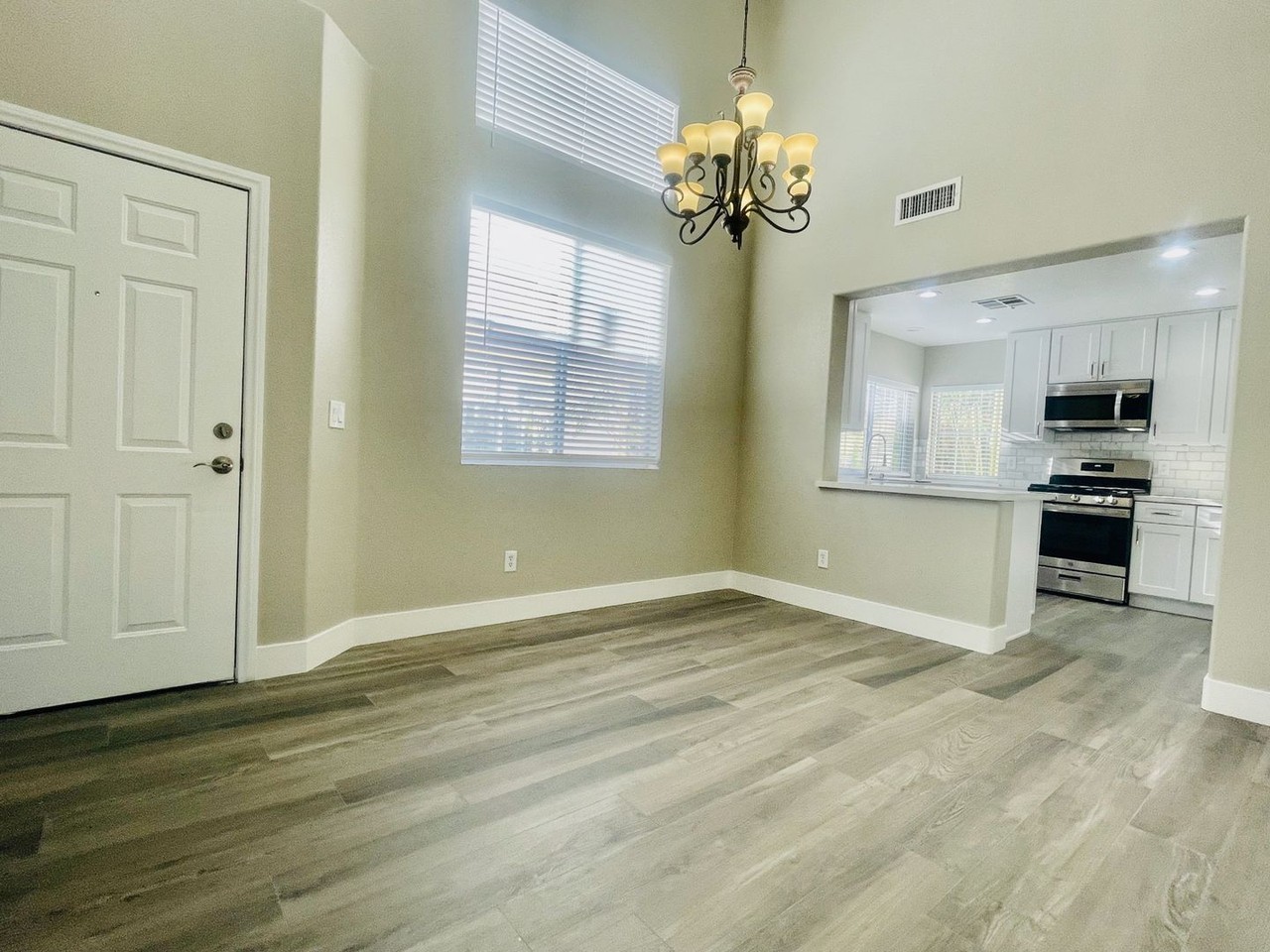 9224 Canalino Dr - Photo 3 of 28