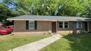 featured image of 3947 Ellison St