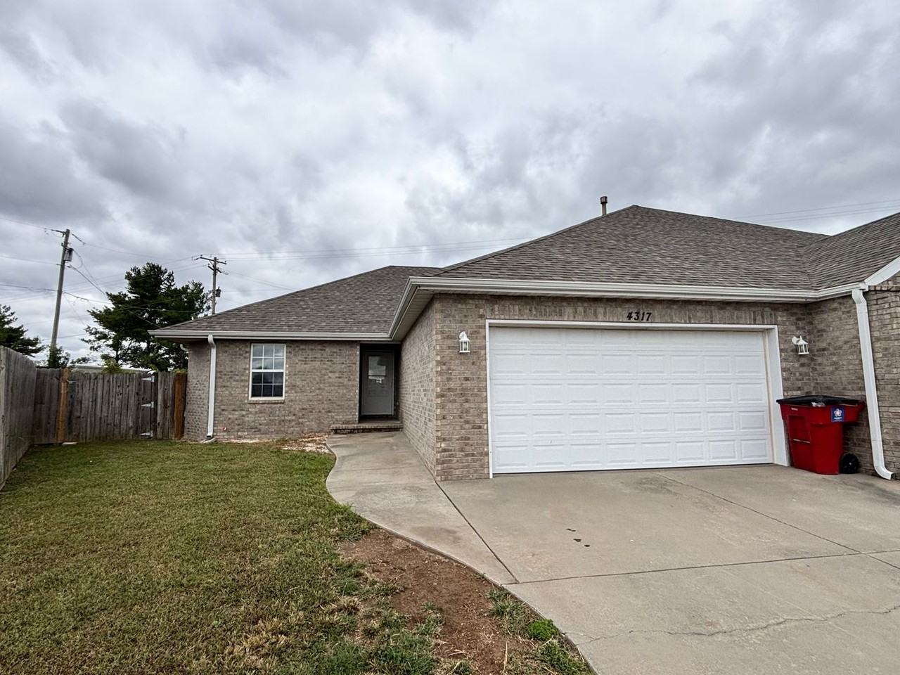 4317-4319 4317-4319 N Morgan Ct - 4317 N Morgan Ct - Photo 2 of 20