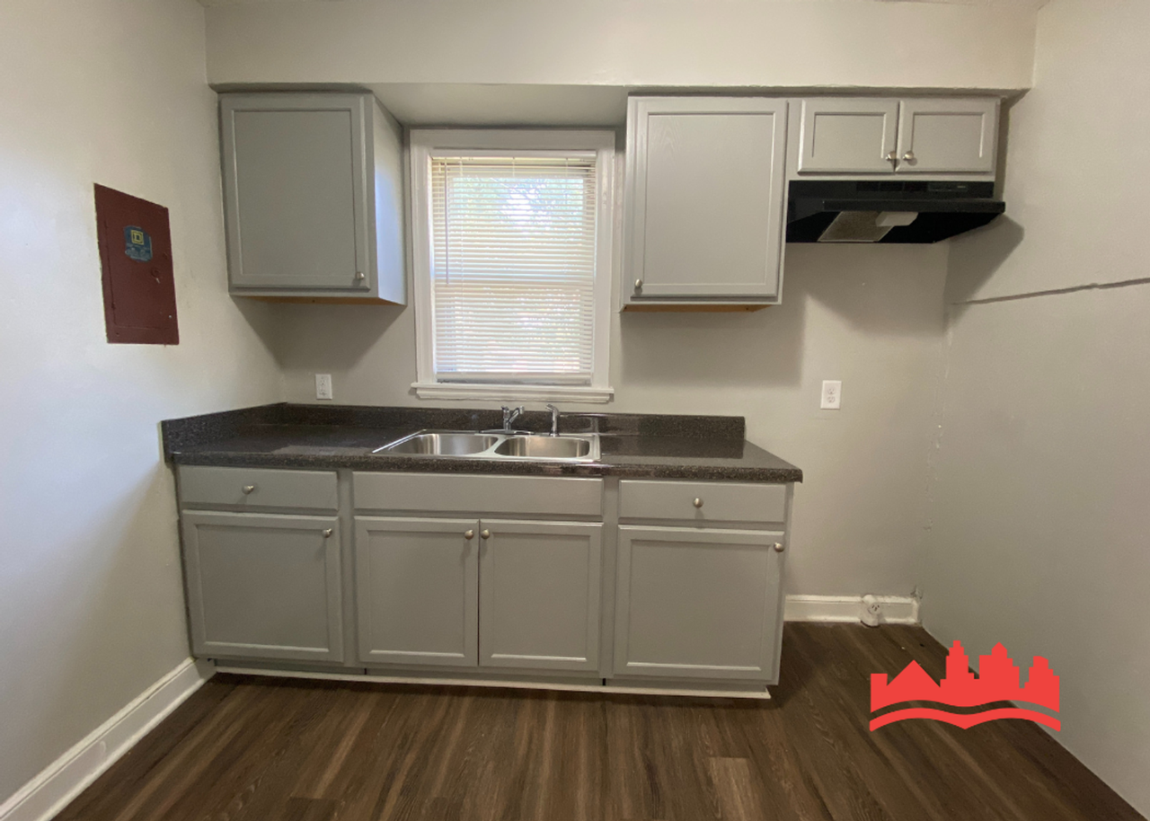 1181 Leawood St - Photo 5 of 16