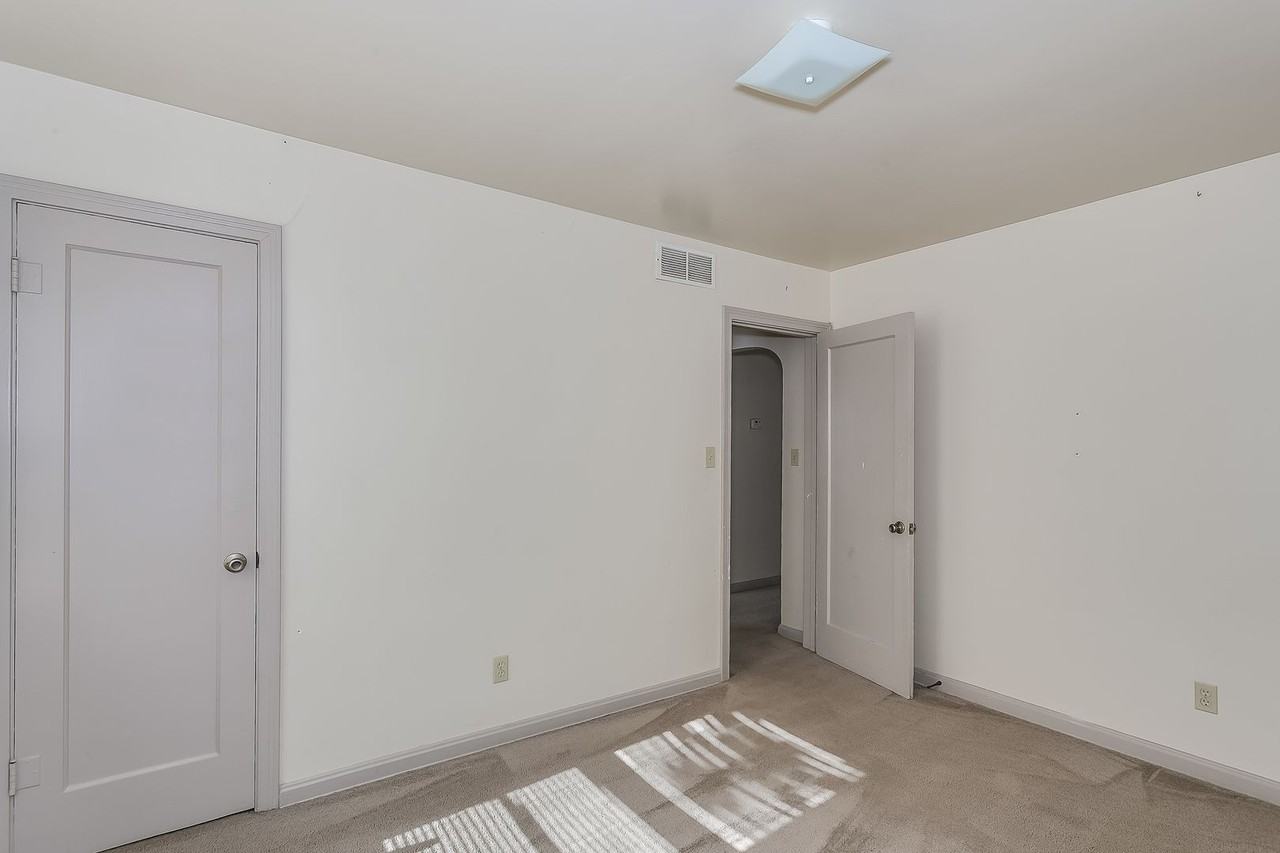 751 S Dellrose Ave - Photo 7 of 18