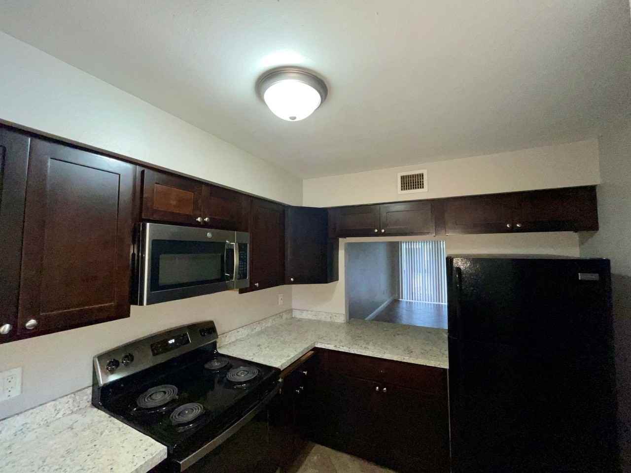 4263 S Semoran Blvd - Photo 4 of 26