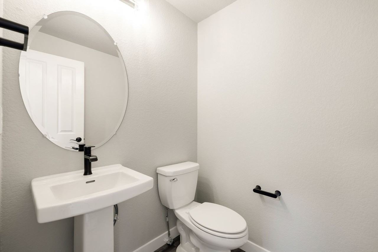 4138 Wyedale Way - Photo 6 of 27
