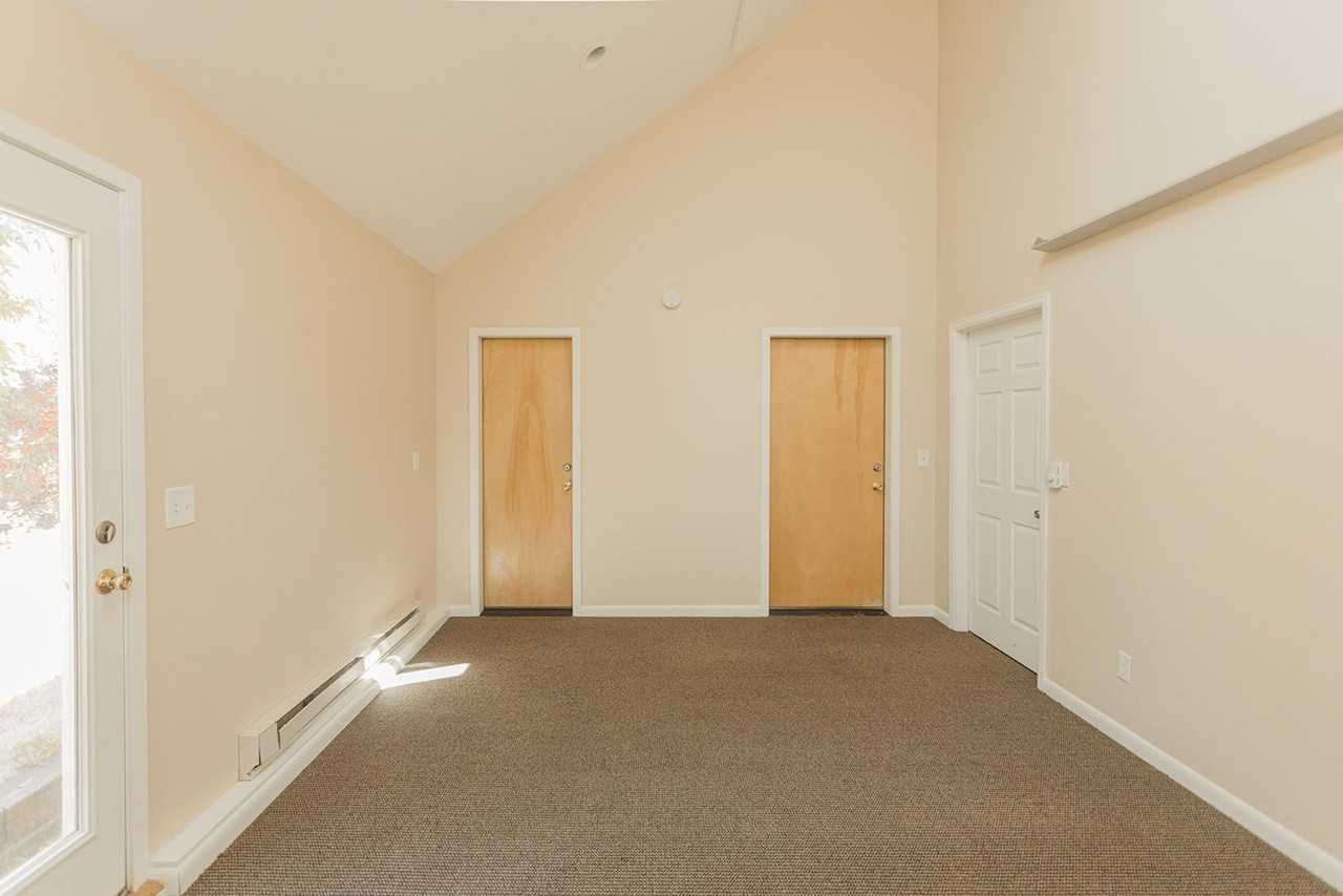 2212 Pine St. - Photo 6 of 41