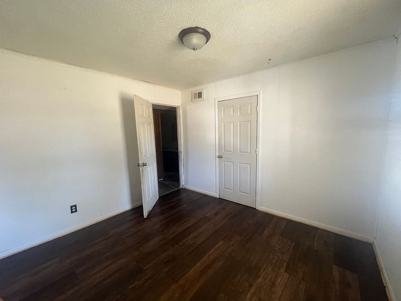 101 Teresa Ln - Photo 5 of 7
